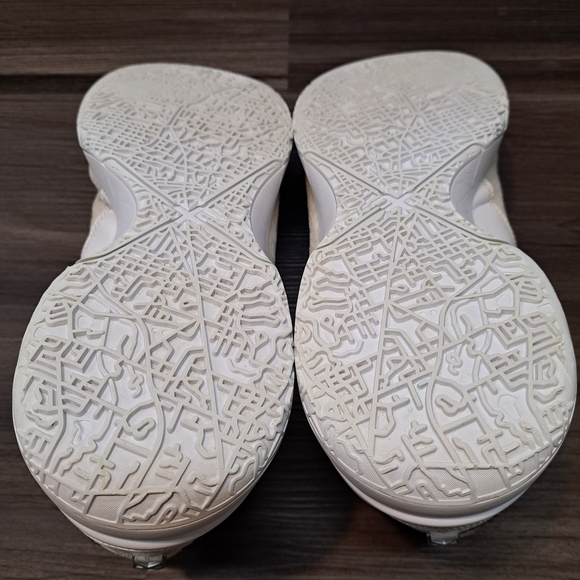 Nike Zoom Lebron Sneakers NXXT Gen Triple White Basketball Shoes Men's Size 11.5 - Picture 5 of 6